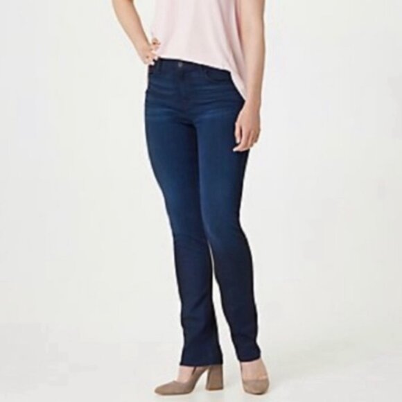 EUC Women's 7 FOR ALL MANKIND The Slimmy Mid Rise Slim Straight Jean |‎ Size 31 - Picture 1 of 10